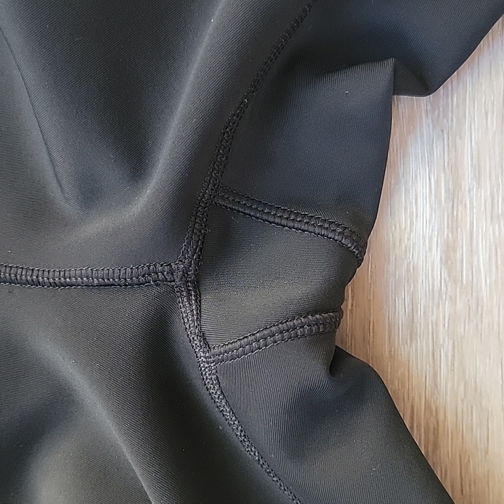 IVY PARK Black Capris - Picture 3 of 10